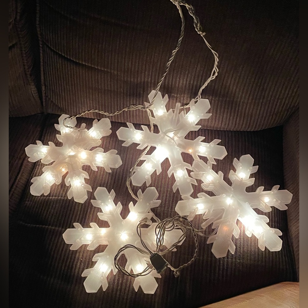 Decorative Outfit Blow Mold Snowflake Lights String of 4